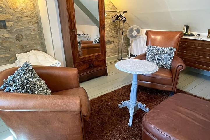 Location de vacances pour 14 personnes, avec jardin et terrasse à Courcy - 3