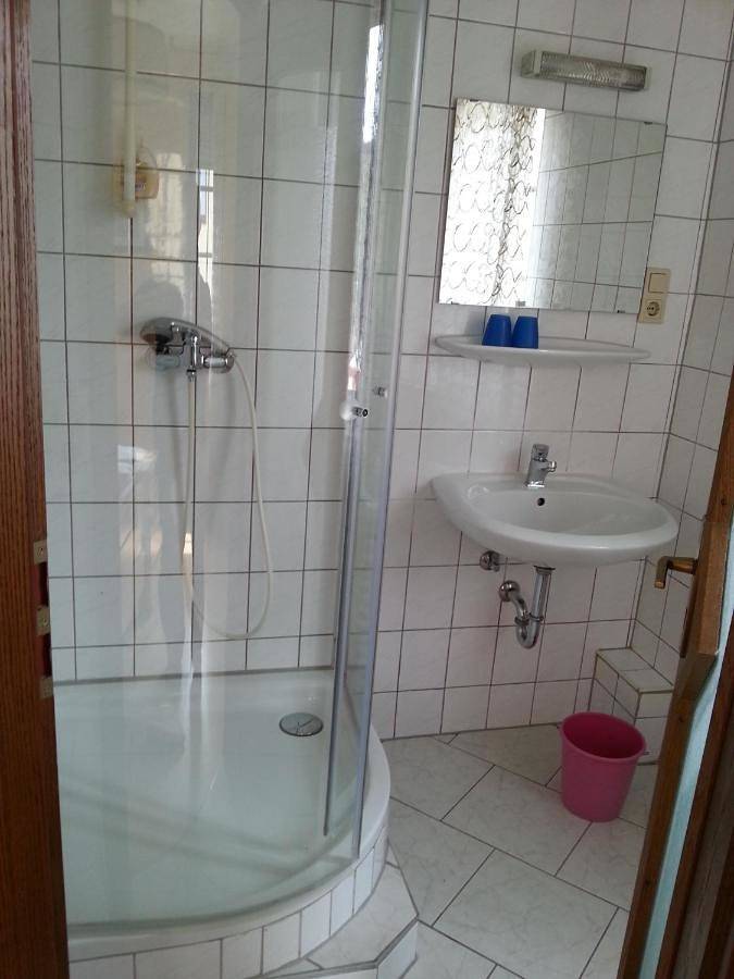 Hotel für 2 Personen, mit Balkon und Terrasse sowie Garten und Sauna in Bad Rappenau - 4