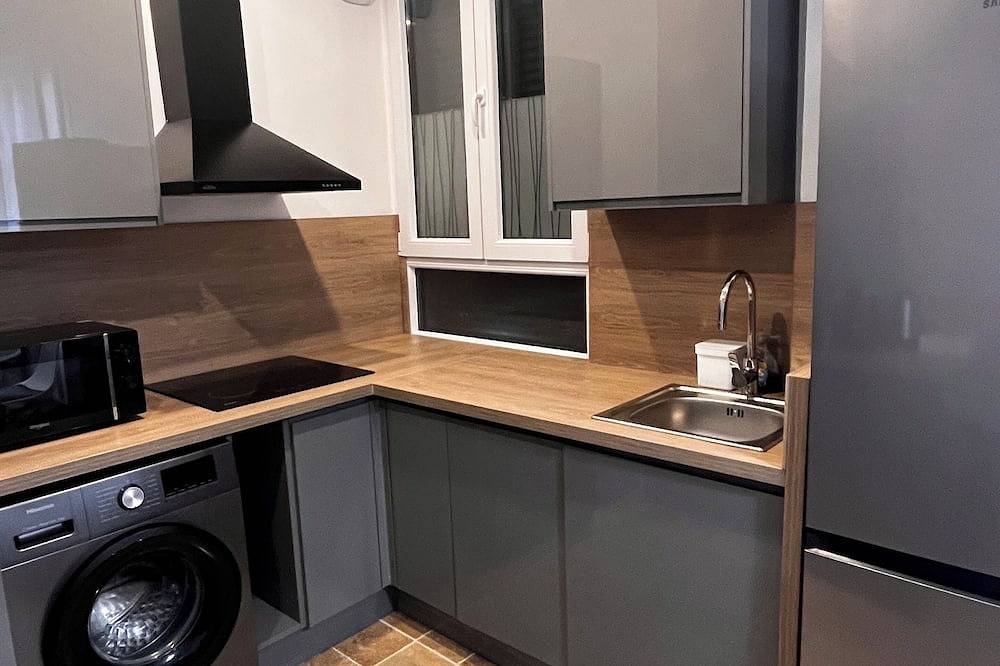 Entire apartment, Appartement Confortable au Pied de la Station du Rer,10 min de la Gare de Lyon in Alfortville, Val-de-Marne