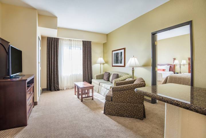 Vacation rental for 4 people, with pool in Glendale