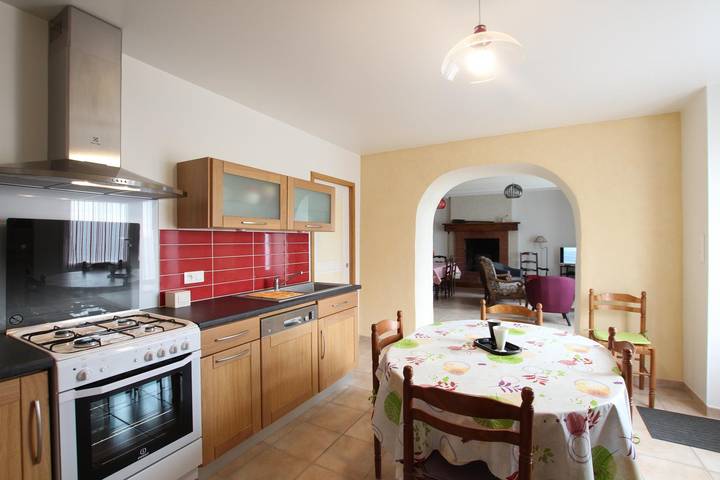 Gîte pour 7 personnes, avec terrasse et jardin à Dragey-Ronthon - 3