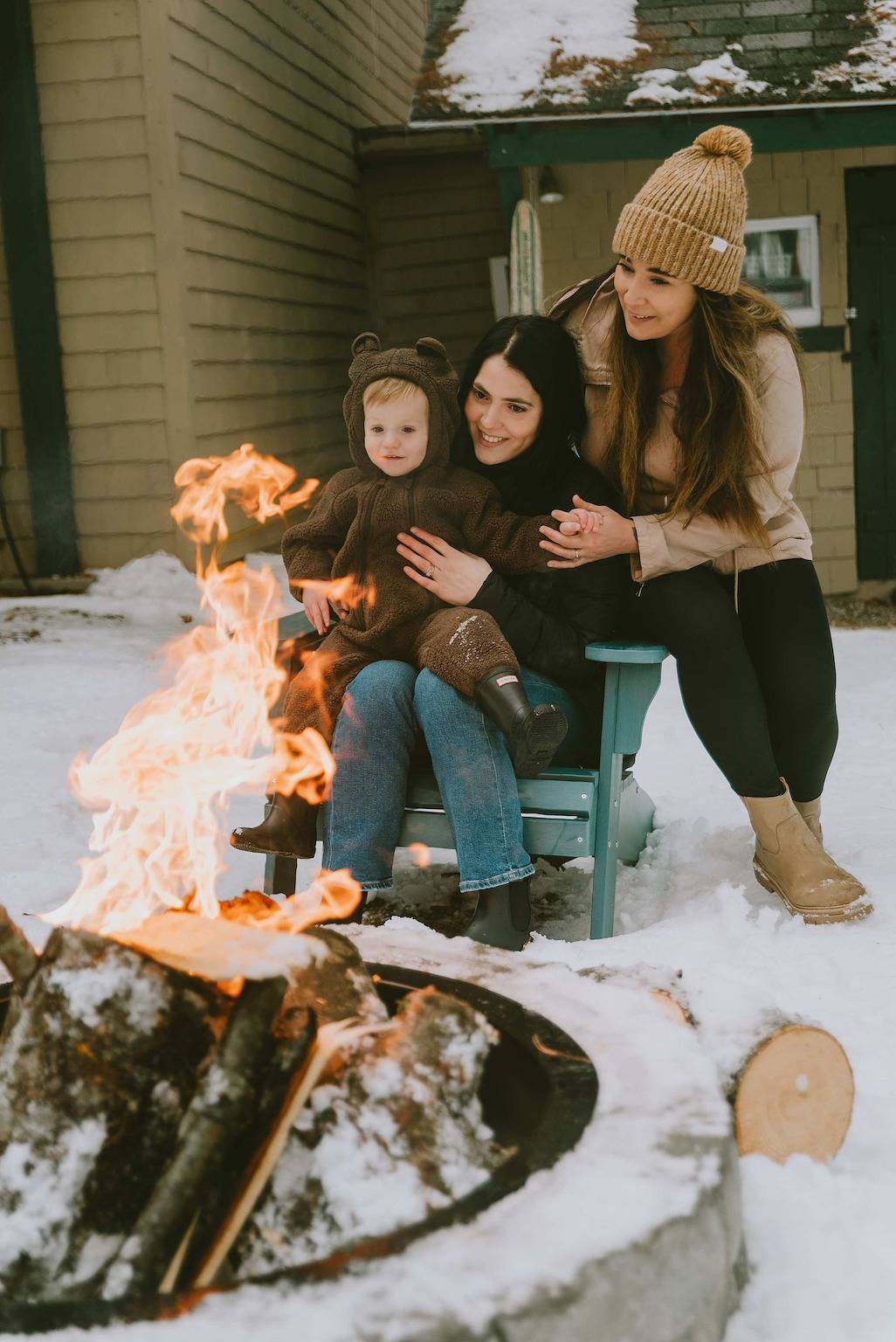 Entire apartment, Sunset Chalet-amazing views private hot tub in Kennebec County