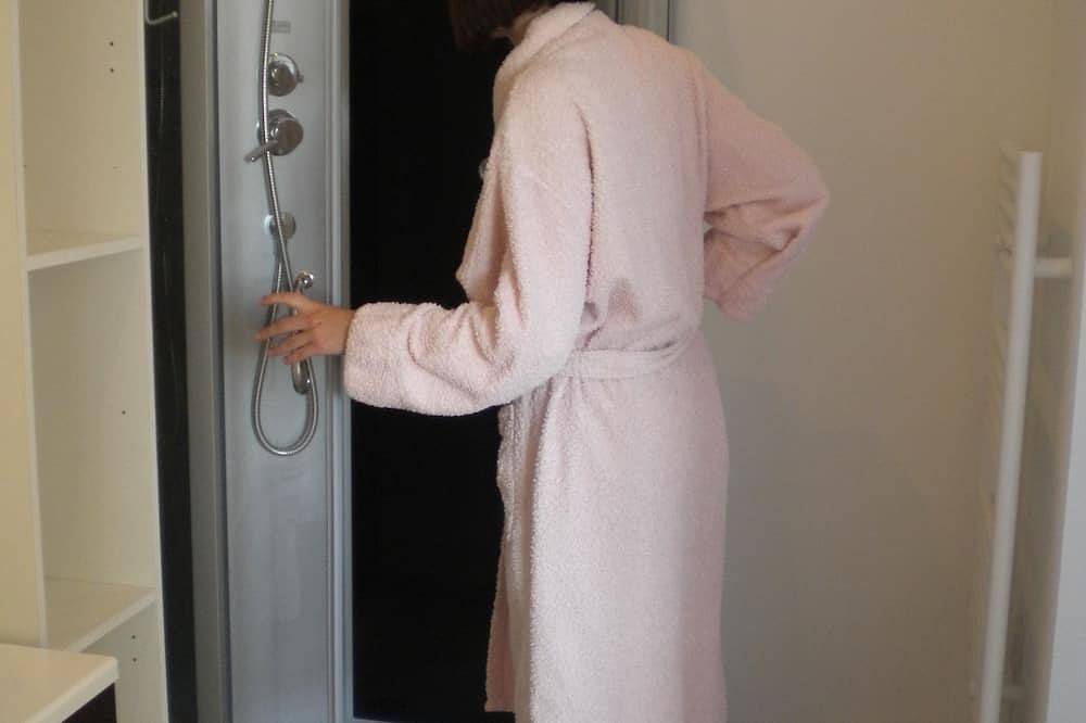Appartement entier, Gite du Couchant à La petite Auberge, 1 - 5 p dans un havre de paix in Tournissan, Région de Limoux