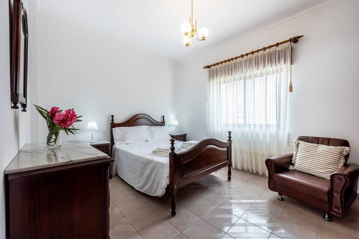 Gîte pour 6 personnes, avec balcon, adapté aux familles à Altura - 3