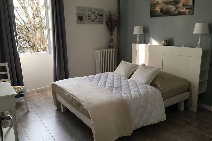 Location de vacances pour 12 personnes, avec piscine et jardin à Castelnau-de-Montmiral - 2