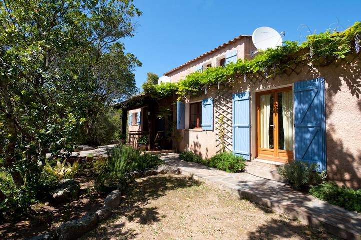 Villa pour 6 personnes, avec Terrasse ainsi que Jardin et Piscine dans Sainte-Lucie de Porto-Vecchio - 2