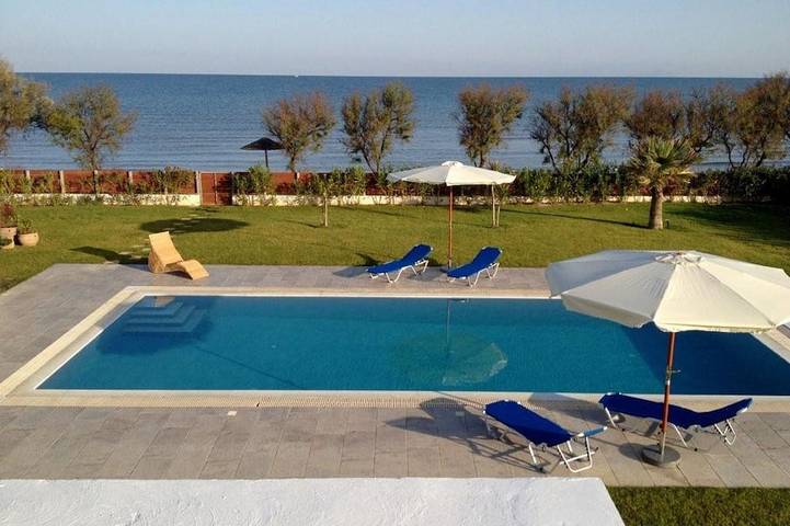 Villa für 8 Personen, mit Garten und Balkon - 1