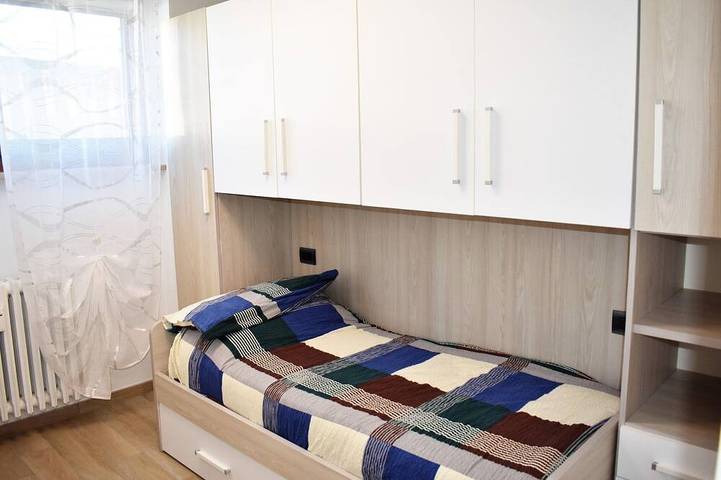 Appartamento intero, Ampio appartamento riscaldato comodo alle piste in Sestriere città, Via Lattea