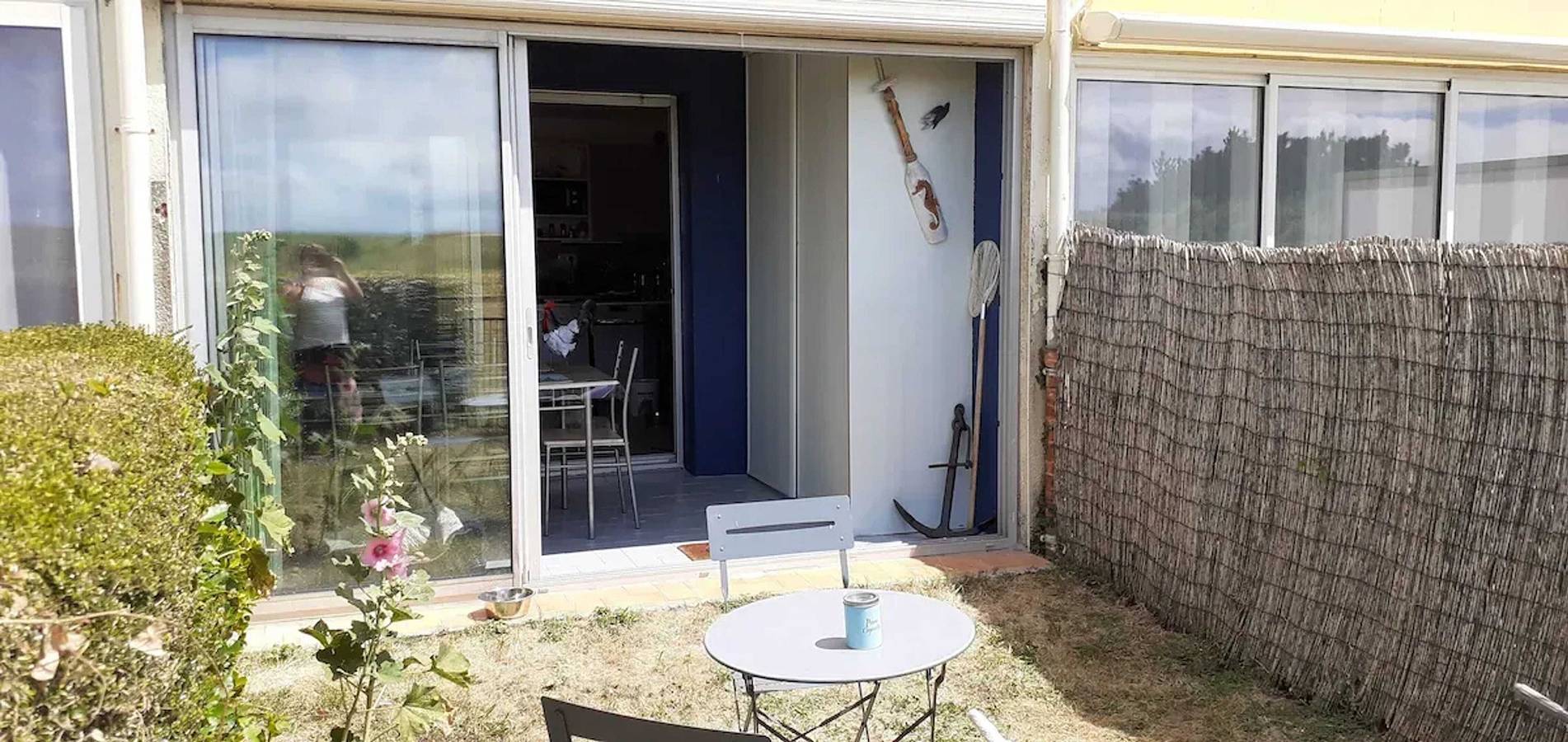 Apartamento entero, Acogedor apartamento en Damgan con vistas al mar 32 m² in Damgan, Côte des Mégalithes