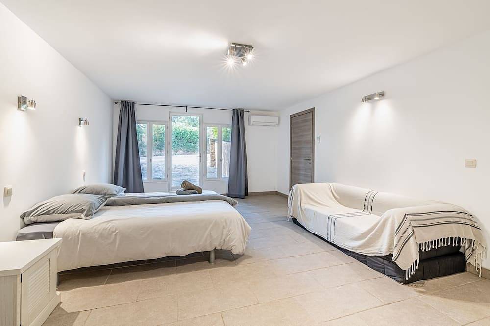 Villa met verwarmd zwembad, dicht bij de stranden en de Bandol-wijngaarden in La Cadière-d'Azur, Toulon regio