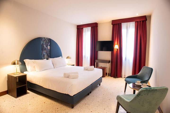 Chambre d’hôte pour 2 personnes, avec jardin dans Place Saint Marc - 4