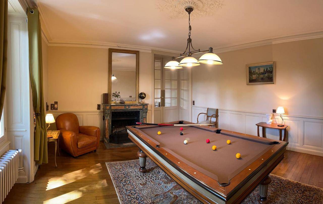 Family Room with Private Bathroom in Bouresse, Vienne (France)