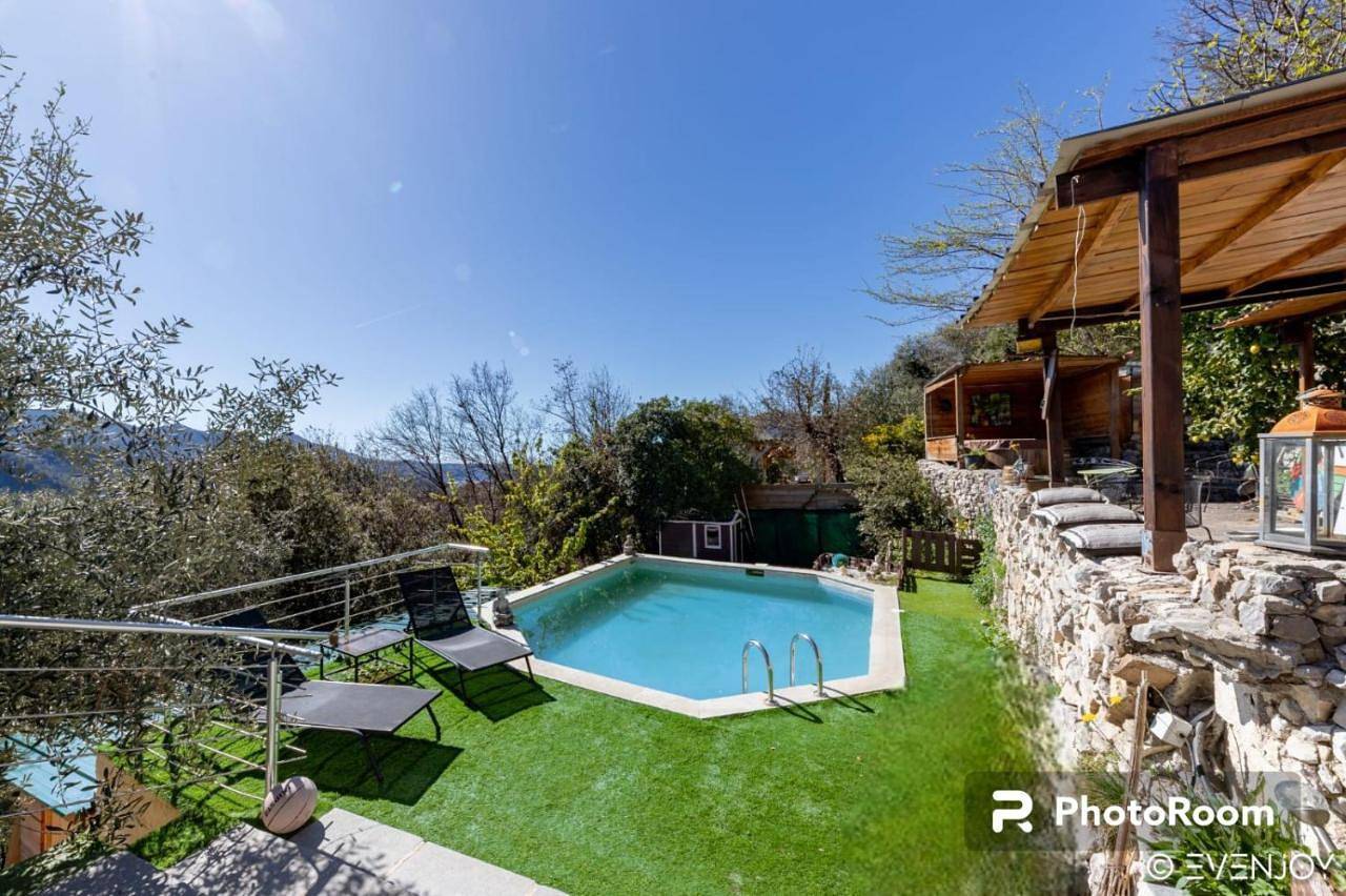 Villa in Gilette, Côte méditerranéenne (France)