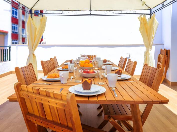 Entire holiday apartment, La Merced Penthouse 4Br 2Bt (Private Terrace) in Málaga Central District, Malaga