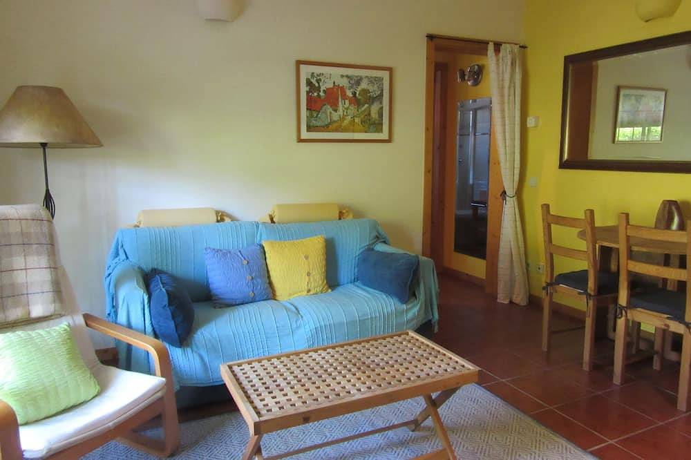 Tranquility In Quiet Garden With Pool\n(long stays only - prices negotiable) in Afife, Distrito de Viana do Castelo