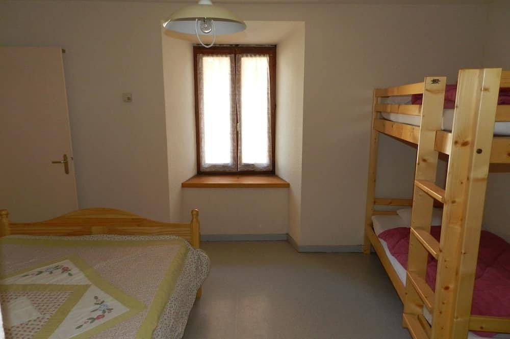 Appartement 2/4 personen 45 m2 in een huis met aparte ingang in Bramans, Saint-Jean-de-Maurienne regio