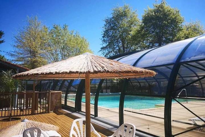 Zecamping 4 étoiles familial piscine couverte pet friendly hammam tente Tv in Azur (desambiguación), Côte d’Argent