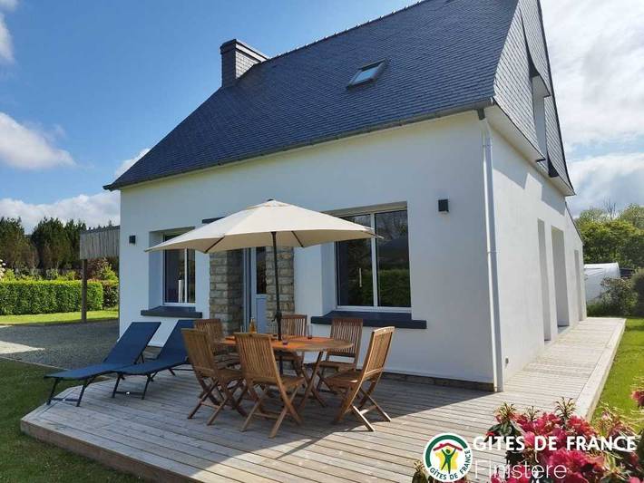 Casa de huéspedes para 6 personas, con terraza y jardín - 1