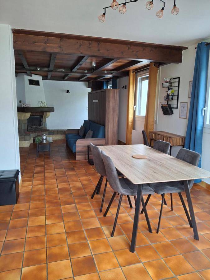 Gîte pour 4 personnes, avec terrasse et vue à Eygliers - 4