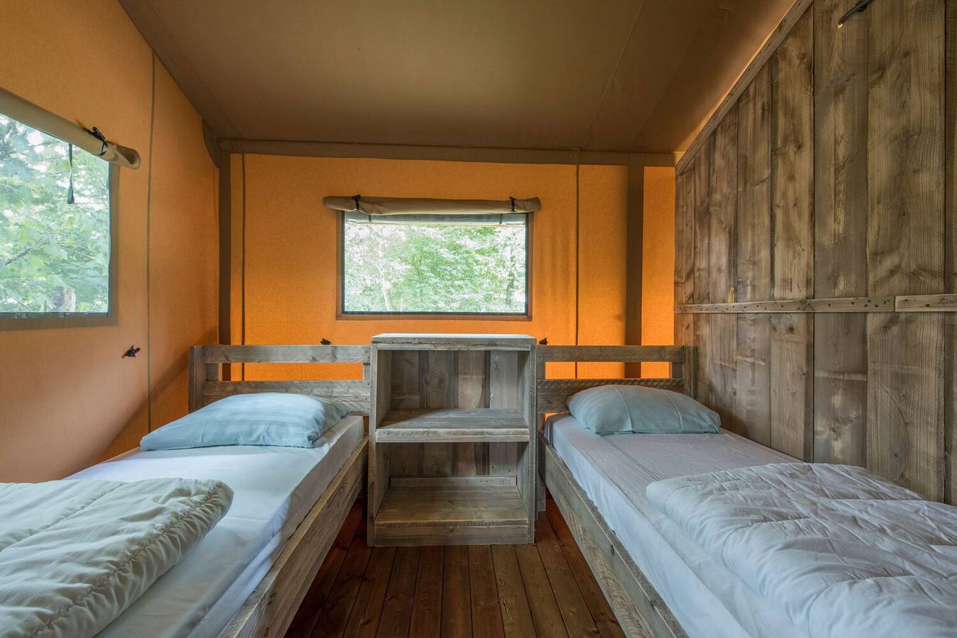 Wolfsven — Safaritent 6B in Mierlo, Noord-Brabant