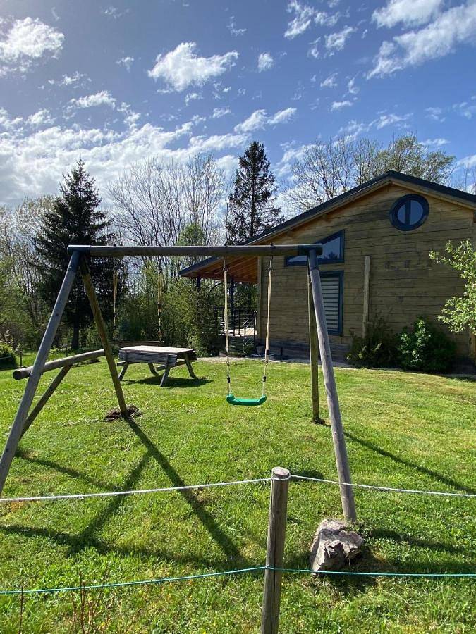 Gîte pour 5 personnes, avec vue ainsi que jardin et piscine à Saint-Laurent-en-Grandvaux - 2