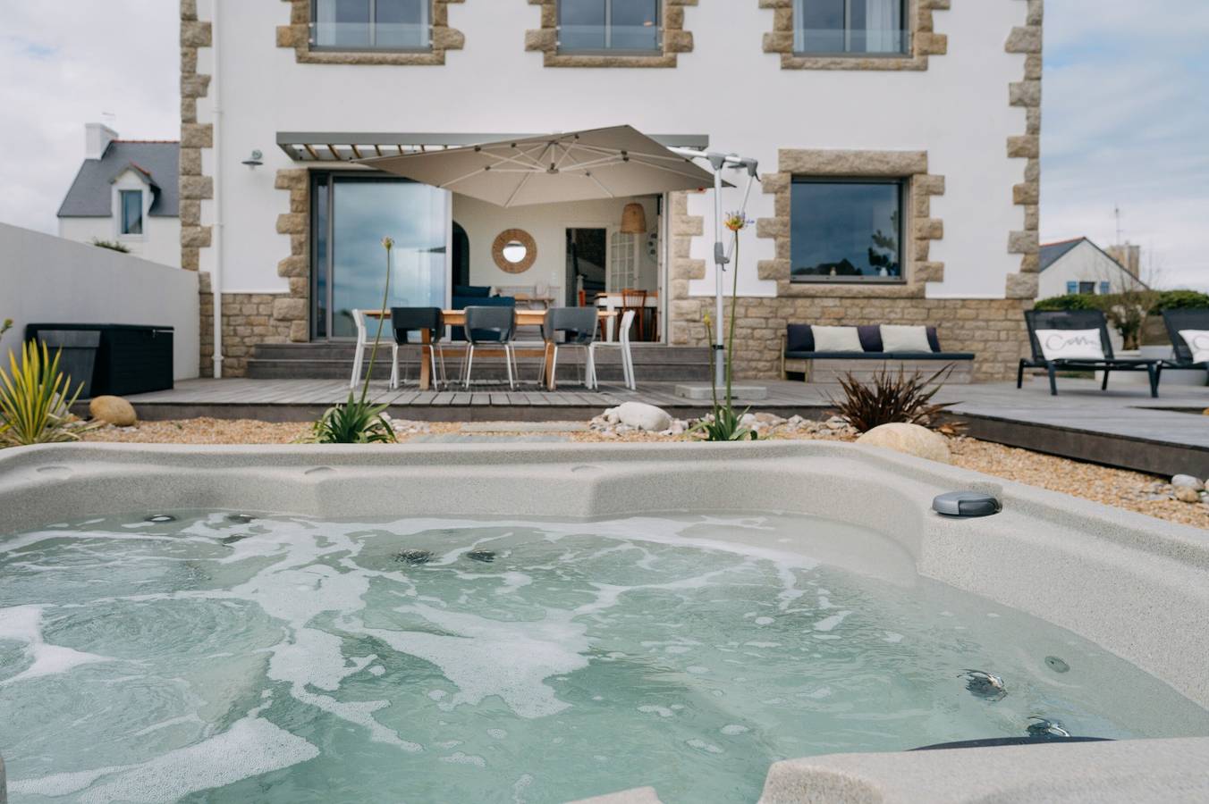 La Perle – Villa für 6 Personen mit 180°-Meerblick und Whirlpool in Lesconil, Plobannalec-Lesconil