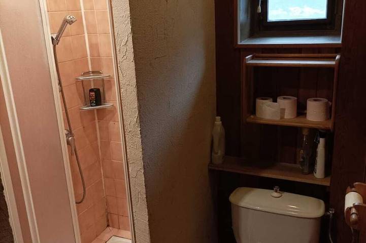 Gîte pour 4 personnes, avec terrasse à Montricher-Albanne - 4