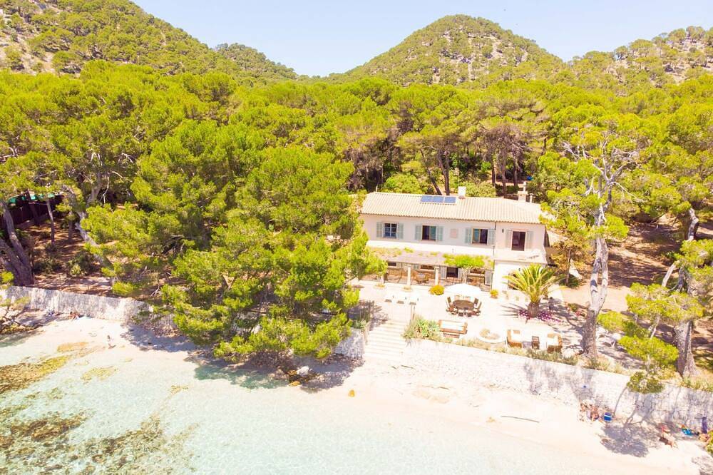 Villa Cala Gentil by North Properties Mallorca in Formentor, Pollença