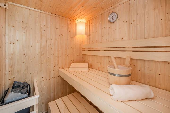 Ferienhaus auf Usedom im Fischerdorf im Grünen – mit Sauna & großem Garten in Zirchow, Usedom