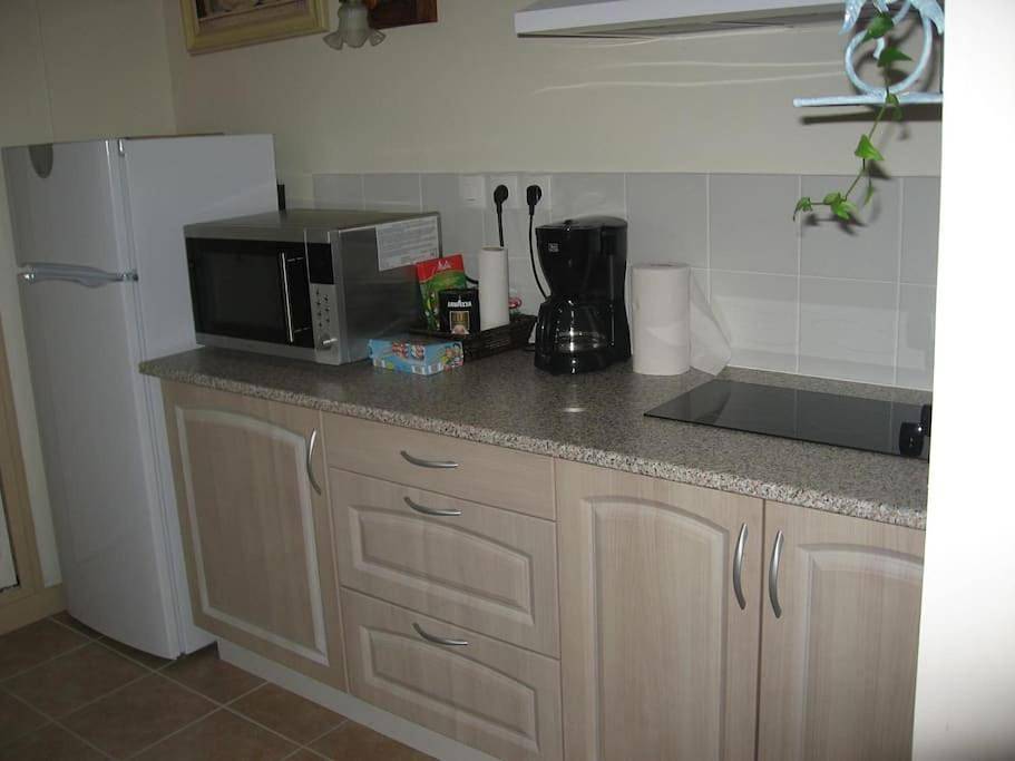 Two-Bedroom House in Saint-Prest, Région de Chartres