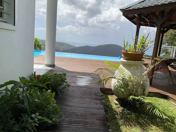 Villa pour 4 personnes, avec piscine ainsi que balcon et jardin à Deshaies - 2