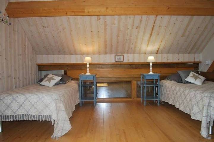 Location de vacances pour 6 personnes, avec terrasse et jardin à Jouy-le-Potier - 4