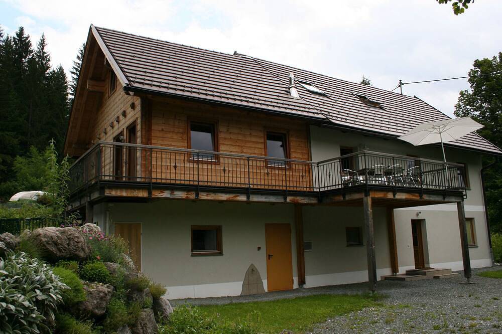 Ganze Wohnung, Rundgang duch das Pfeiferhaus\n\nhttps://cdn10.3dswissmedia.com/360/hauspfeifer/ in Hermagor, Hermagor-Pressegger See