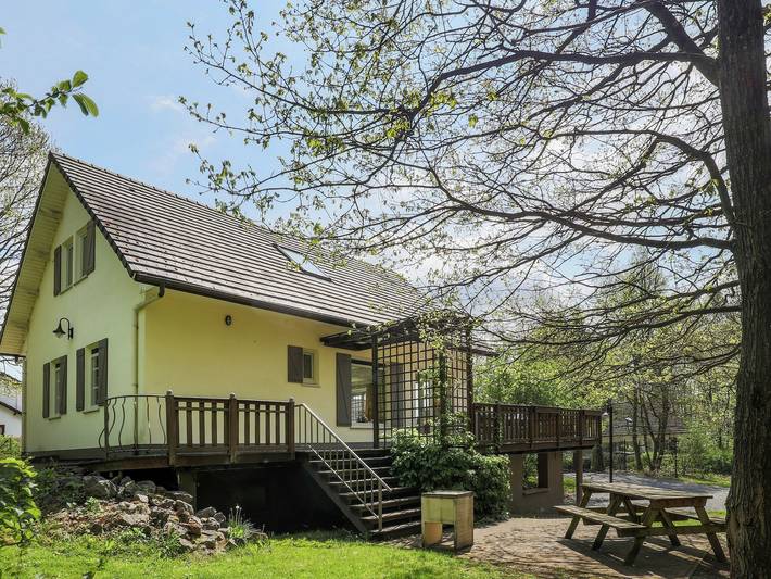 Vakantiehuis voor 8 personen, met Balkon en Terras in Rendeux