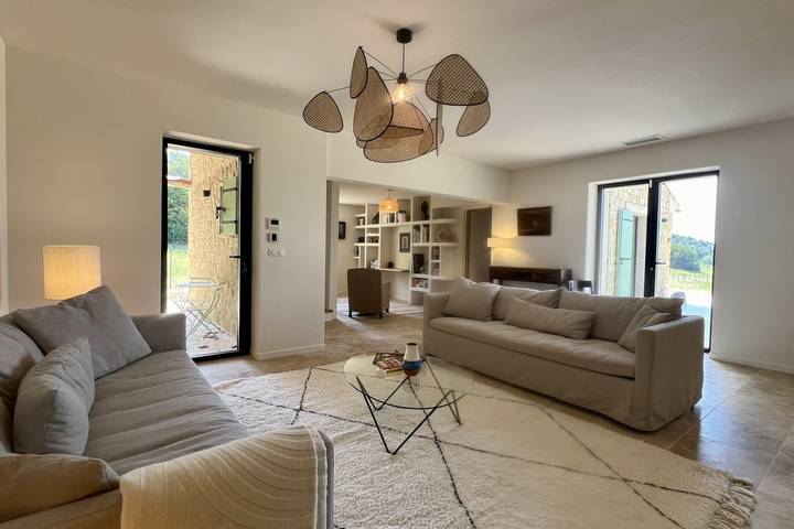 Maison de campagne pour 11 personnes, avec jardin et piscine à Lauris - 2