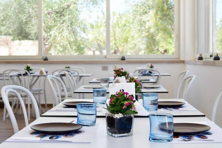 Location de vacances pour 2 personnes, avec jardin ainsi que terrasse et piscine à Castellana Grotte - 2