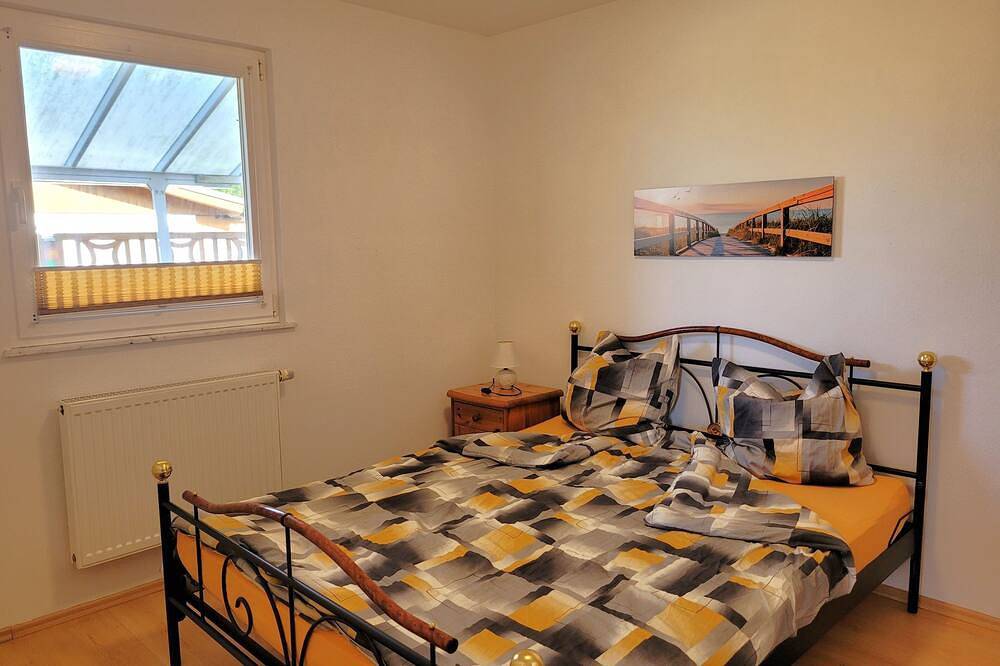 Ganze Wohnung, Ferienhäuser Sundperle - nur 500 Meter bis zum Strand - Kleines Ferienhaus mit in Devin, Stralsund