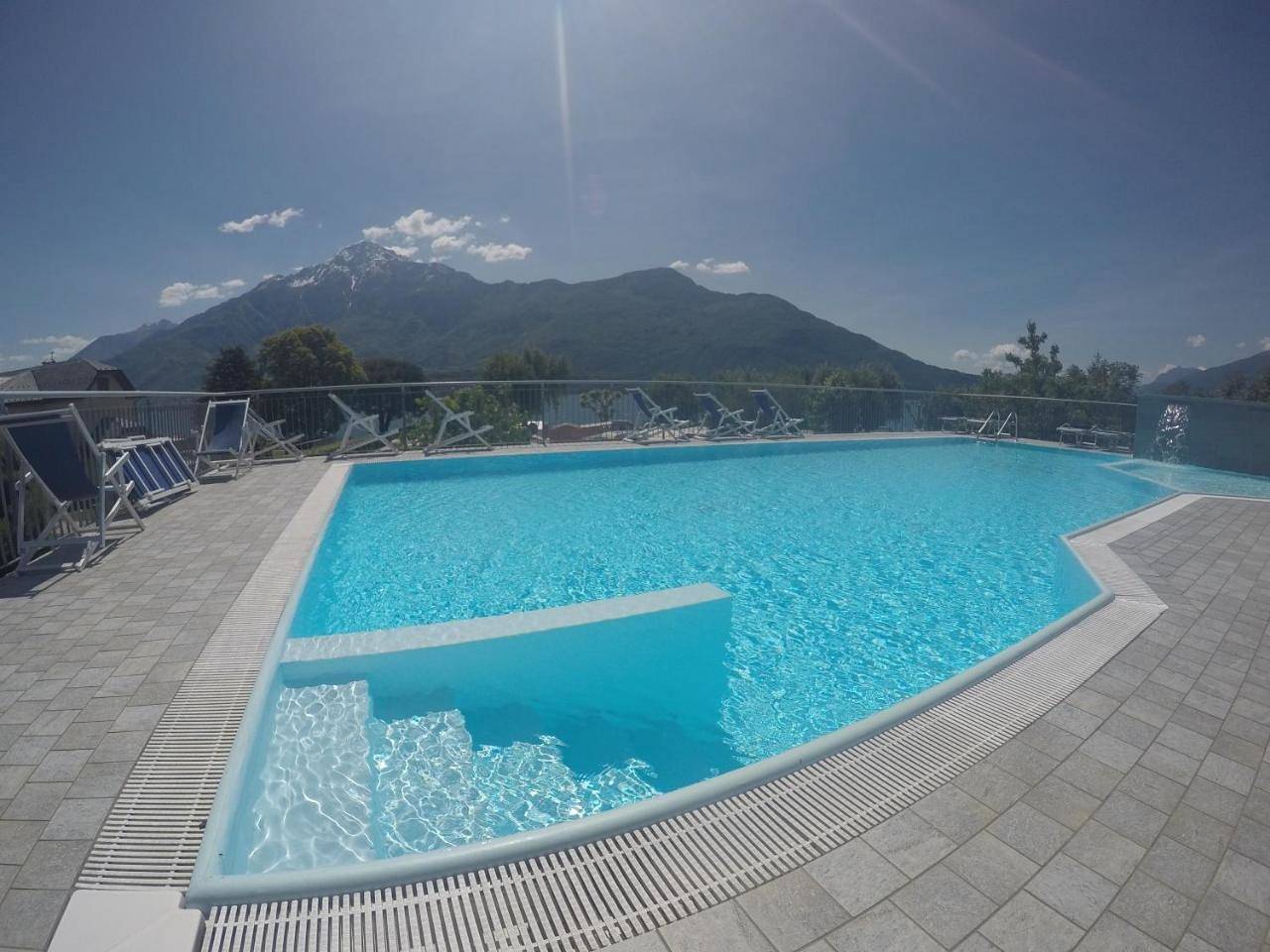 Camping Villaggio Paradiso in Domaso, Comomeer