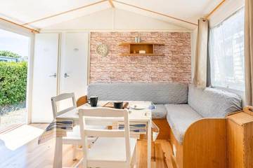 Gîte pour 6 personnes, avec vue dans Plage de La Perroche