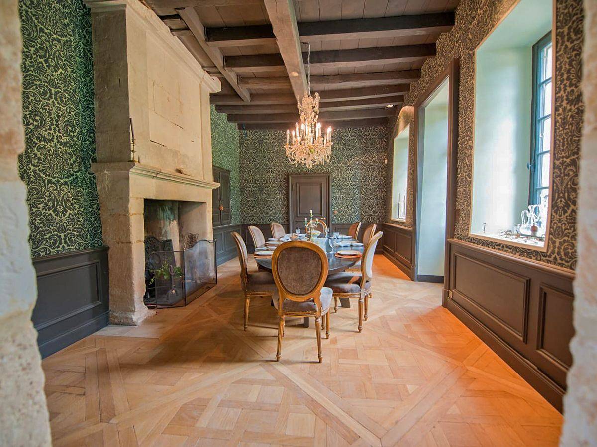 Château pour 8 personnes avec jardin in Saint-Georges-de-Montclard, Périgord Pourpre