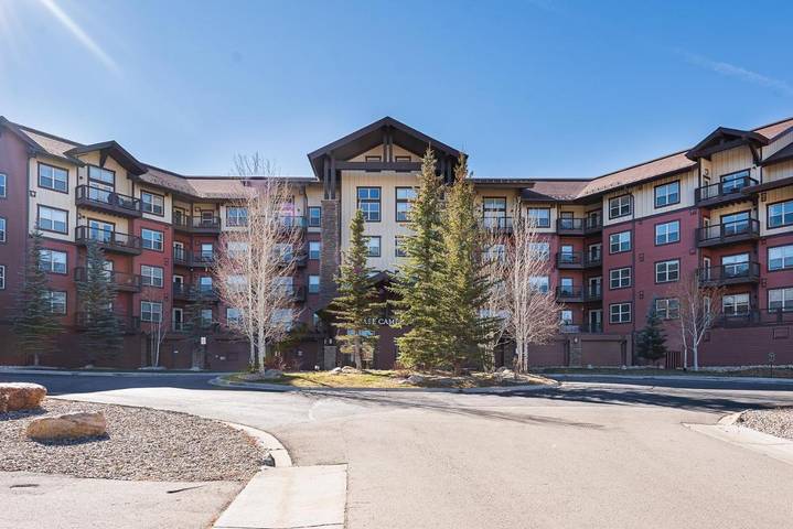 Gîte pour 8 personnes, avec balcon et vue à Granby