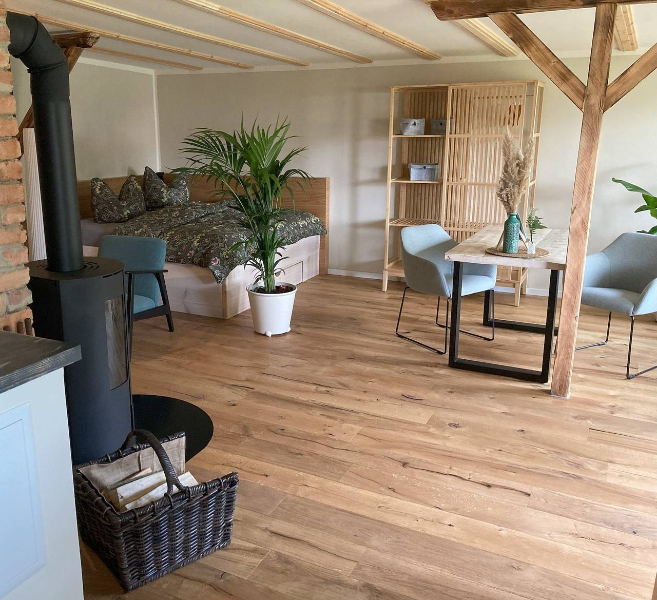 Entire holiday apartment, Holiday apartment for 2 people with garden in Pieschen (Dresden), Dresden