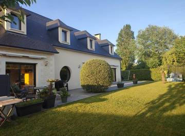 Gîte pour 8 personnes, avec jardin et vue à Bénouville