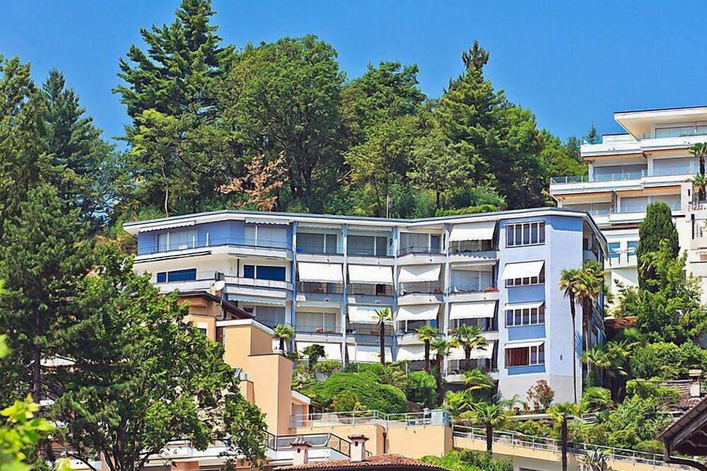 Entire apartment, Suite Modern in Ascona, Ticino Alps and Verbano