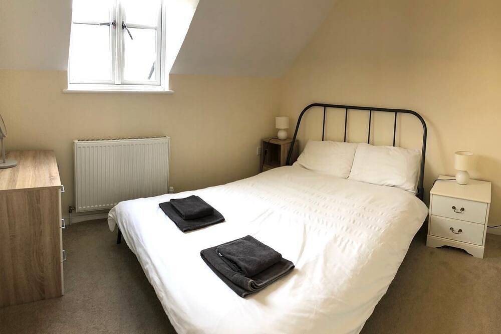 Cosy Eco cottage Cirencester,Capital of the Cotswolds,bibury close pet frendly in Cirencester, Gloucestershire