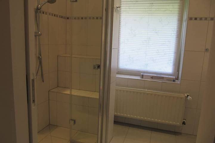 Ganze Wohnung, Ferienwohnung in idyllischer Lage inmitten von grünen Wiesen in Aachen, Rheinland