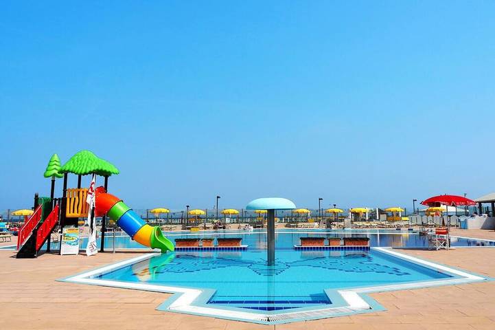 Bungalow für 3 Personen, mit Garten und Pool in Rosolina Mare