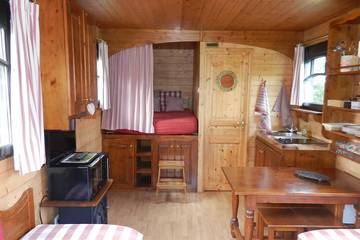 Camping pour 4 Personnes dans Calleville, Région de Bernay, Photo 1