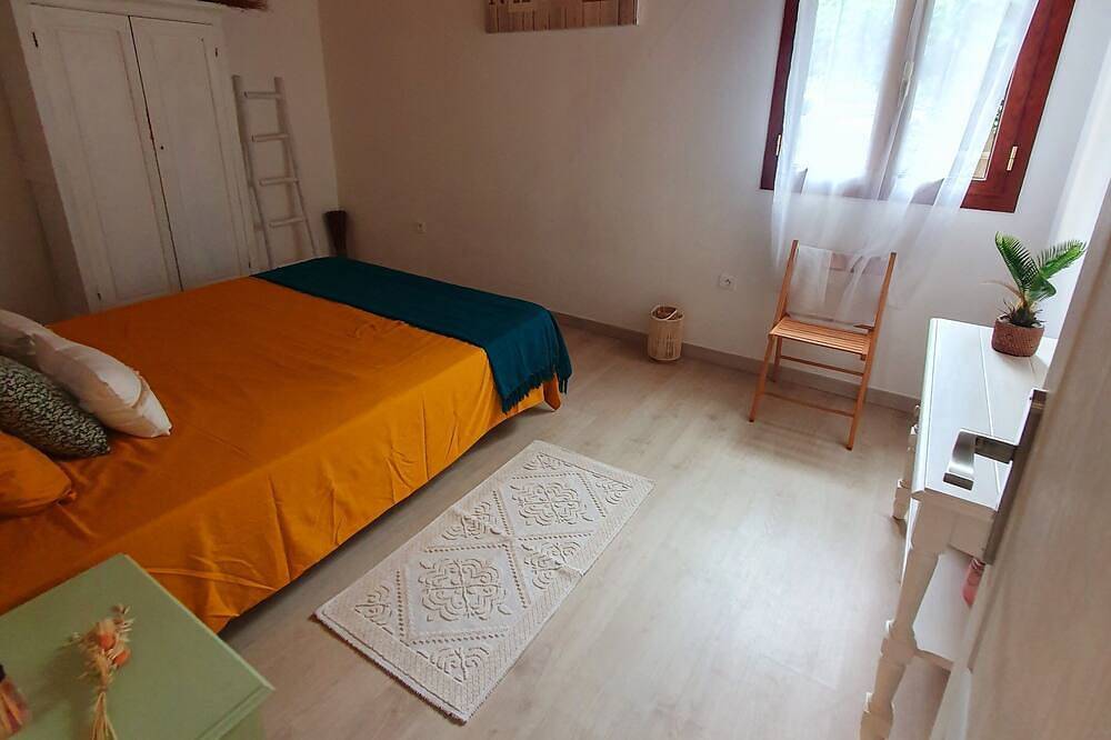 Appartement entier, Bas de villa au calme 🍃 proche de la mer 🌊 in Venzolasca, Arrondissement de Corte