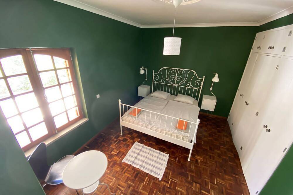 Einzigartige Villa in der Nähe des Ozeans • großzügiger Poolbereich in Arrifana, Aljezur